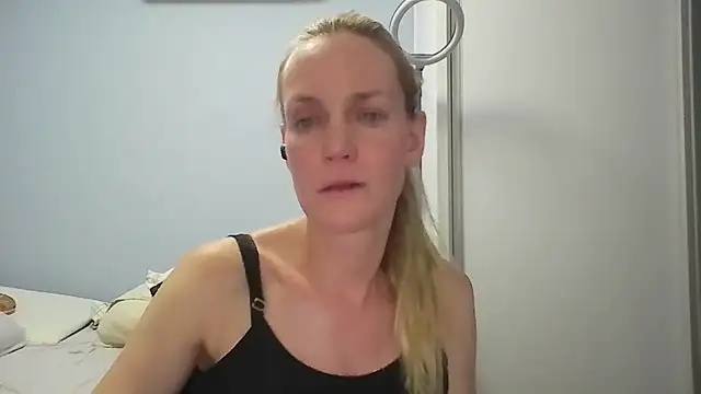 Annylove1 online show from January 10, 12:17 am