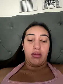 Hannahoff online show from October 15, 6:16 pm