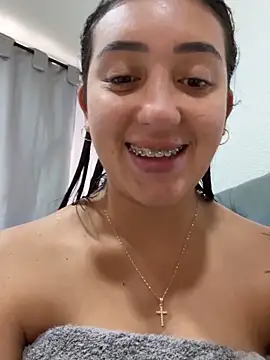 Hannahoff online show from March 1, 7:14 pm