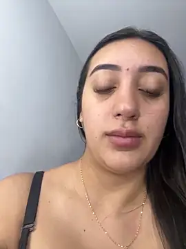 Hannahoff online show from November 4, 9:40 pm