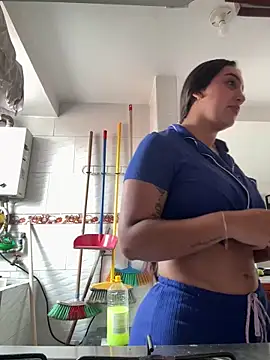 Hannahoff online show from November 6, 6:12 pm