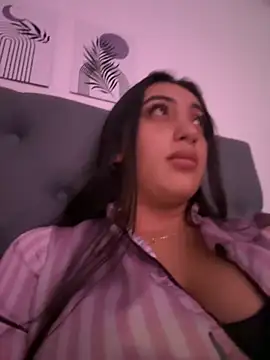 Hannahoff online show from November 9, 4:55 pm