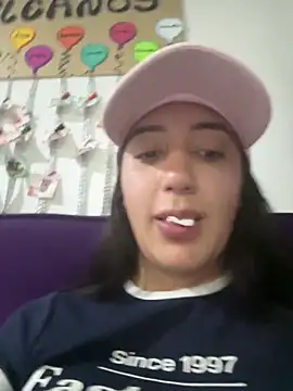 Hannahoff online show from March 8, 12:22 am