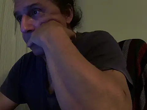 Snapshot of ALPHANDRE chatting on May 31, 6:31 pm ALPHANDRE online show from May 31, 6:31 pm