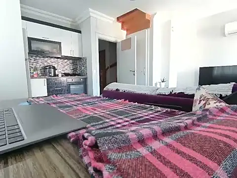 ALPHANDRE online show from December 15, 7:36 am