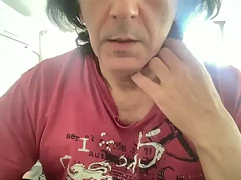 Snapshot of ALPHANDRE chatting on March 16, 6:31 am ALPHANDRE online show from March 16, 6:31 am