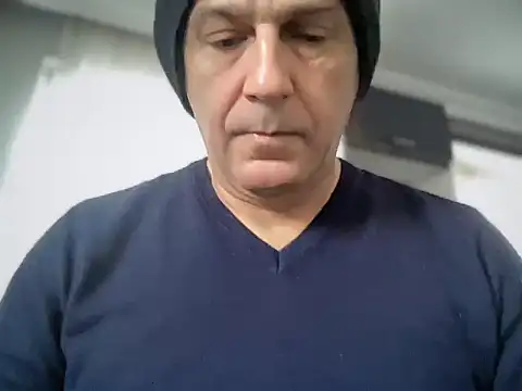 Snapshot of ALPHANDRE chatting on November 18, 7:44 am ALPHANDRE online show from November 18, 7:44 am