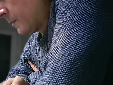 Snapshot of ALPHANDRE chatting on February 4, 7:09 pm ALPHANDRE online show from February 4, 7:09 pm