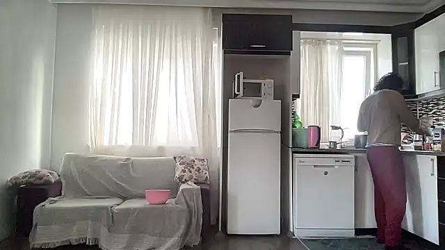 Snapshot of ALPHANDRE chatting on October 20, 6:26 am ALPHANDRE online show from October 20, 6:26 am