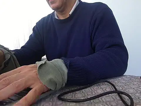 ALPHANDRE online show from March 24, 6:35 am