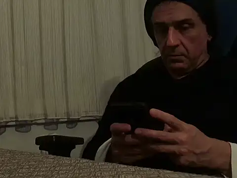 ALPHANDRE online show from April 2, 6:47 pm