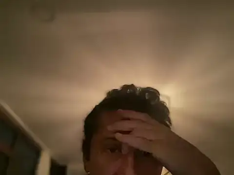 Snapshot of ALPHANDRE chatting on October 26, 7:03 pm ALPHANDRE online show from October 26, 7:03 pm