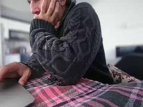 ALPHANDRE online show from December 16, 8:29 am