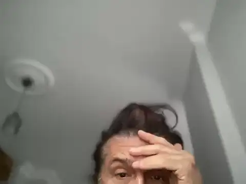 Snapshot of ALPHANDRE chatting on November 26, 6:46 am ALPHANDRE online show from November 26, 6:46 am