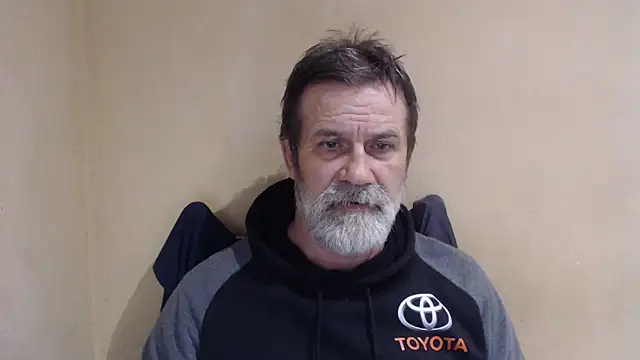 Snapshot of AlexNudo chatting on October 15, 9:17 am AlexNudo online show from October 15, 9:17 am