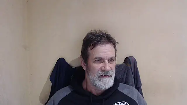 Snapshot of AlexNudo chatting on October 9, 10:49 am AlexNudo online show from October 9, 10:49 am