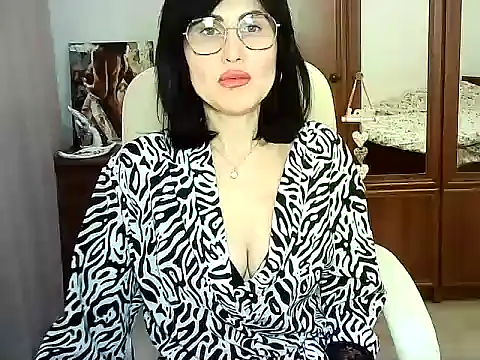 Alyona Alex online show from January 17, 9:35 am