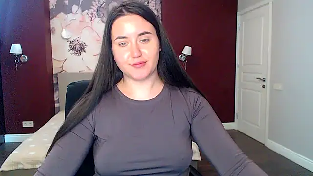 Roxie Bradley online show from March 19, 9:38 am