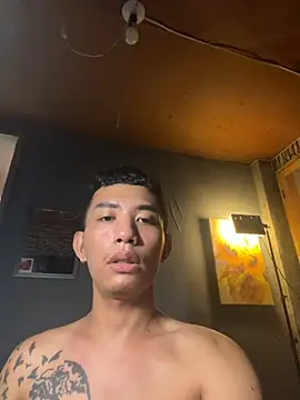 Snapshot of xlovercum chatting on January 8, 9:21 pm xlovercum online show from January 8, 9:21 pm