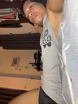 Snapshot of xlovercum chatting on February 10, 5:56 pm xlovercum online show from February 10, 5:56 pm