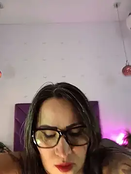 Snapshot of haileystone chatting on June 14, 12:17 pm haileystone online show from June 14, 12:17 pm