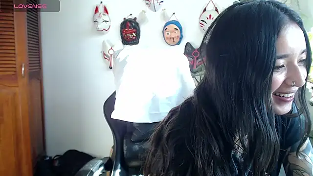 cat salo online show from March 11, 9:31 pm