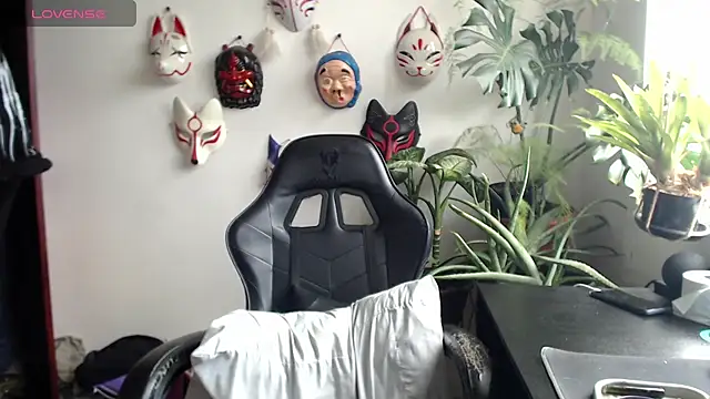 cat salo online show from March 19, 4:07 pm