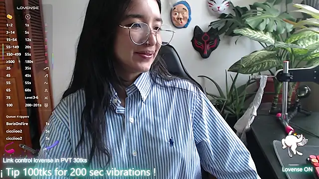 Snapshot of cat_salo chatting on March 2, 4:58 pm cat salo online show from March 2, 4:58 pm