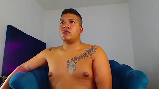 StevanHouston online show from February 12, 5:05 am