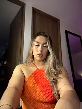 Im sophiie online show from April 17, 6:49 am