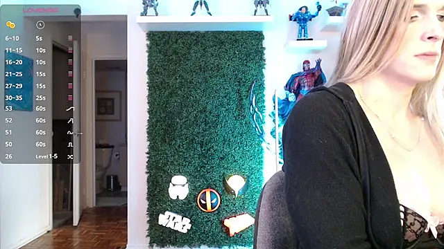 Vixen Lockheart online show from September 25, 4:35 pm