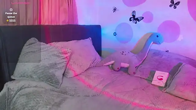 Snapshot of Cata_cortes chatting on February 22, 2:06 am Cata cortes online show from February 22, 2:06 am