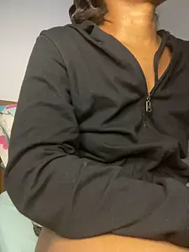  yisela  online show from March 25, 1:06 am