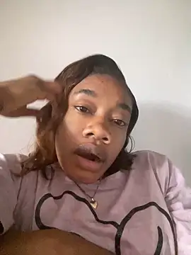  yisela  online show from December 21, 9:48 pm