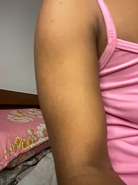  yisela  online show from May 27, 12:09 am