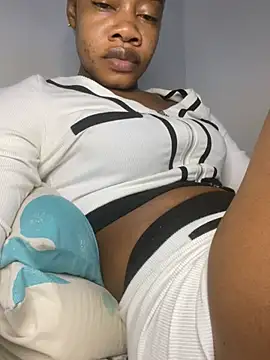  yisela  online show from March 30, 12:23 am