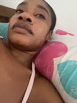  yisela  online show from April 12, 9:40 pm