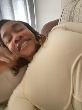 Snapshot of _yisela_ chatting on November 20, 3:12 pm yisela online show from November 20, 3:12 pm