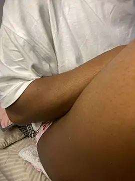  yisela  online show from January 14, 12:47 am