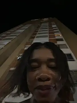 Snapshot of _yisela_ chatting on June 12, 1:25 am yisela online show from June 12, 1:25 am