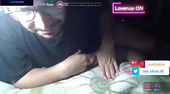 Snapshot of Javi_92 chatting on March 9, 12:10 am Javi 92 online show from March 9, 12:10 am