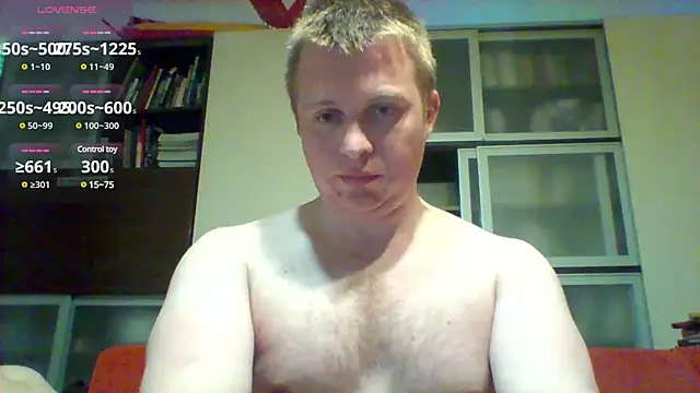 Snapshot of Matttthees chatting on March 9, 3:54 am Matttthees online show from March 9, 3:54 am