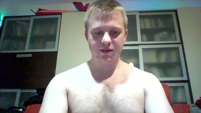 Snapshot of Matttthees chatting on February 19, 11:04 pm Matttthees online show from February 19, 11:04 pm