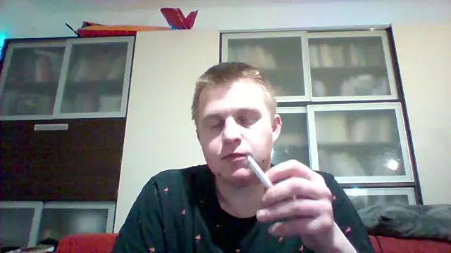 Snapshot of Matttthees chatting on February 20, 9:20 pm Matttthees online show from February 20, 9:20 pm