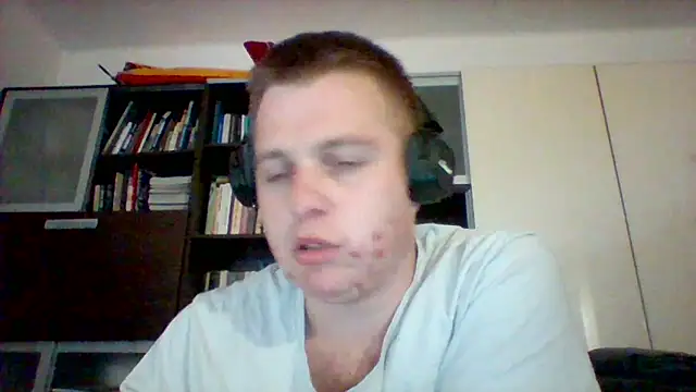 Snapshot of Matttthees chatting on February 26, 5:21 pm Matttthees online show from February 26, 5:21 pm