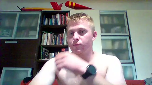 Snapshot of Matttthees chatting on September 15, 5:19 am Matttthees online show from September 15, 5:19 am