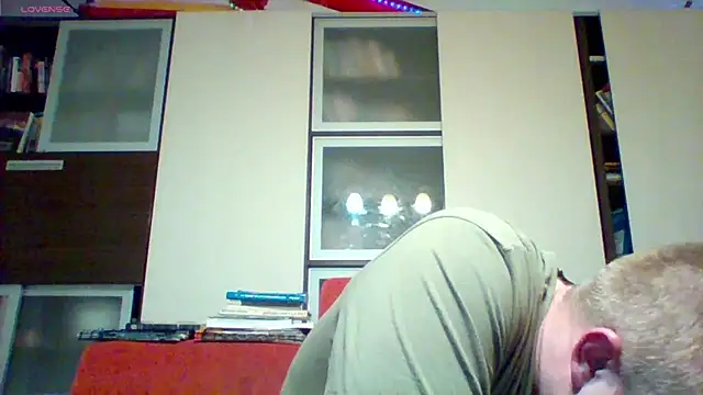 Snapshot of Matttthees chatting on October 18, 6:32 pm Matttthees online show from October 18, 6:32 pm