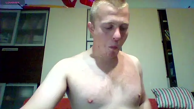 Snapshot of Matttthees chatting on October 2, 8:01 pm Matttthees online show from October 2, 8:01 pm