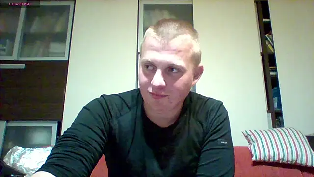 Snapshot of Matttthees chatting on October 2, 2:59 am Matttthees online show from October 2, 2:59 am