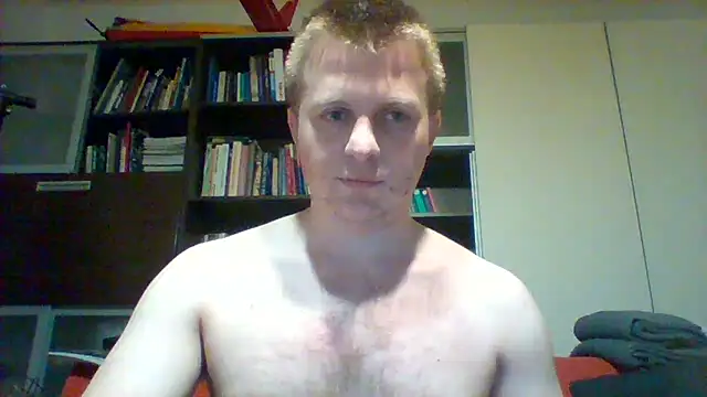 Snapshot of Matttthees chatting on February 26, 8:47 pm Matttthees online show from February 26, 8:47 pm